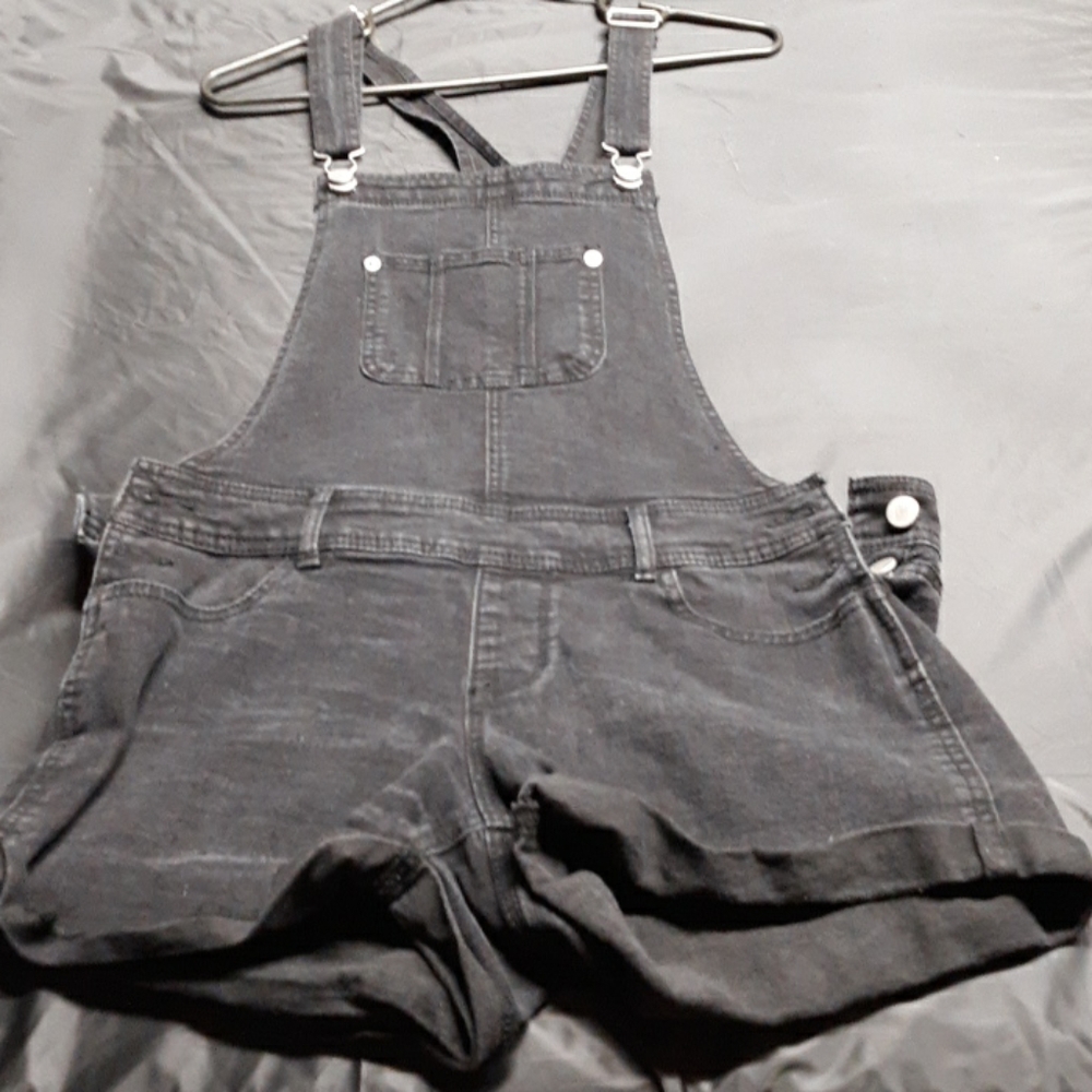 Relaxed fit short overalls